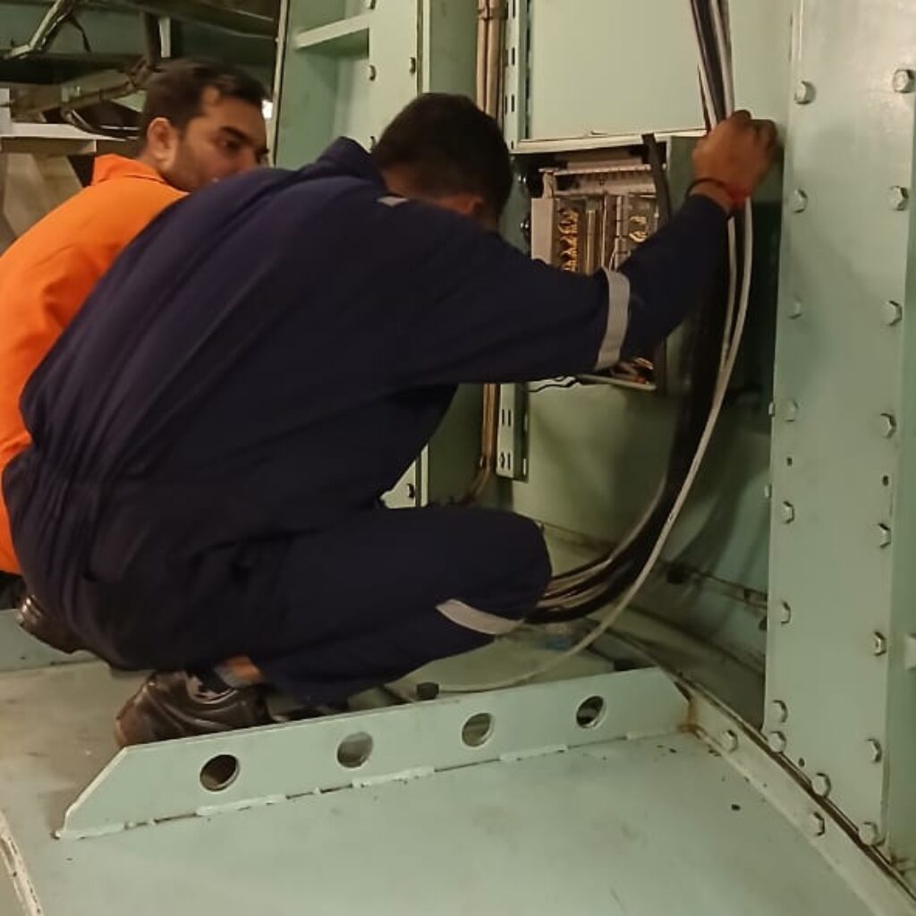 ship electrical cable laying